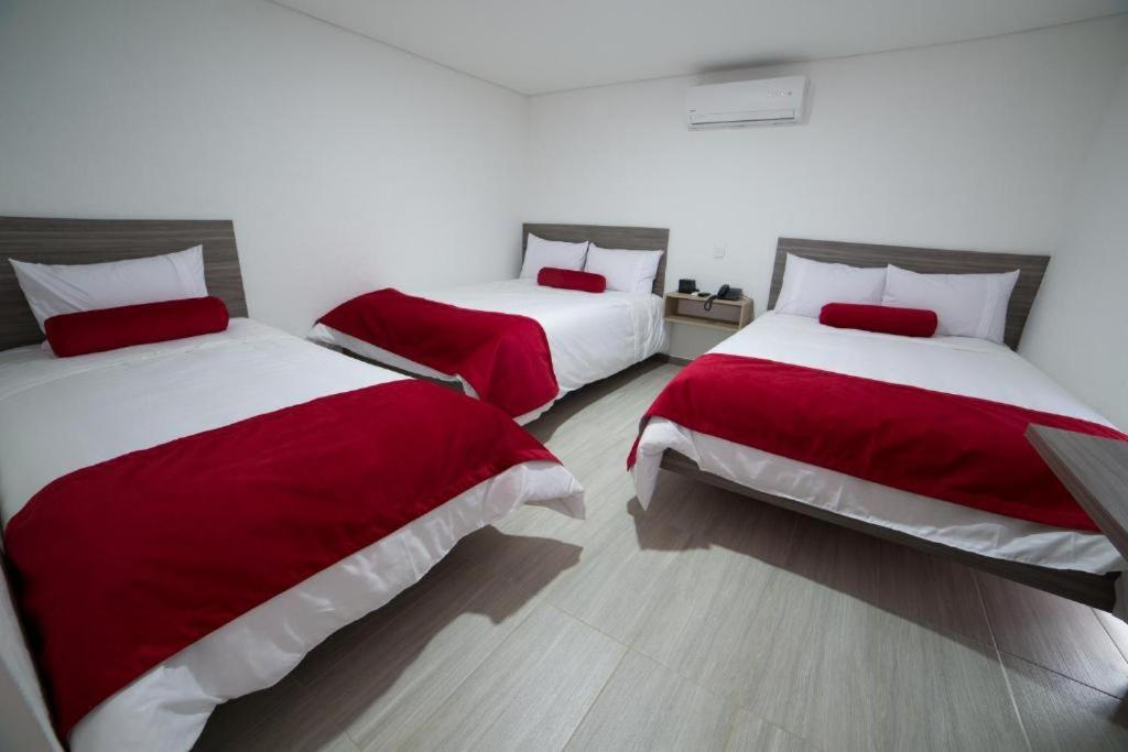 Hotel Med 70 Medellín Exteriér fotografie