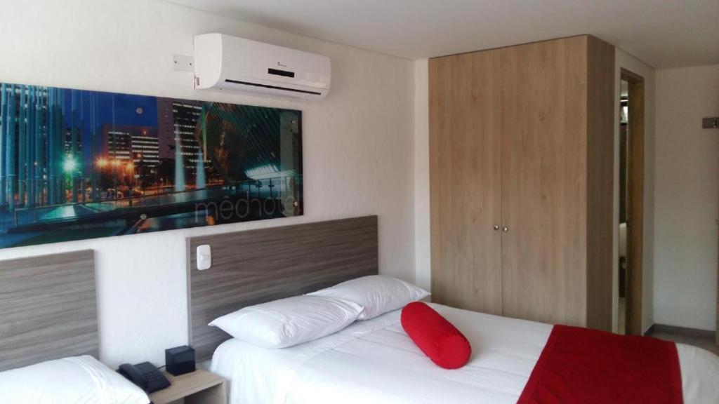 Hotel Med 70 Medellín Exteriér fotografie